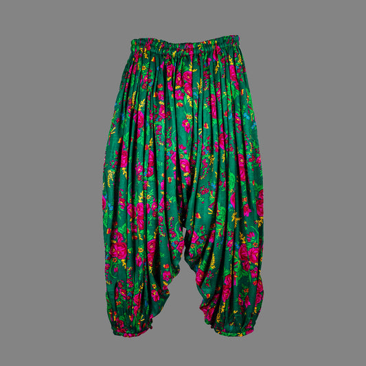 BASTI -OI- OUTSIDE INN COLLECTION