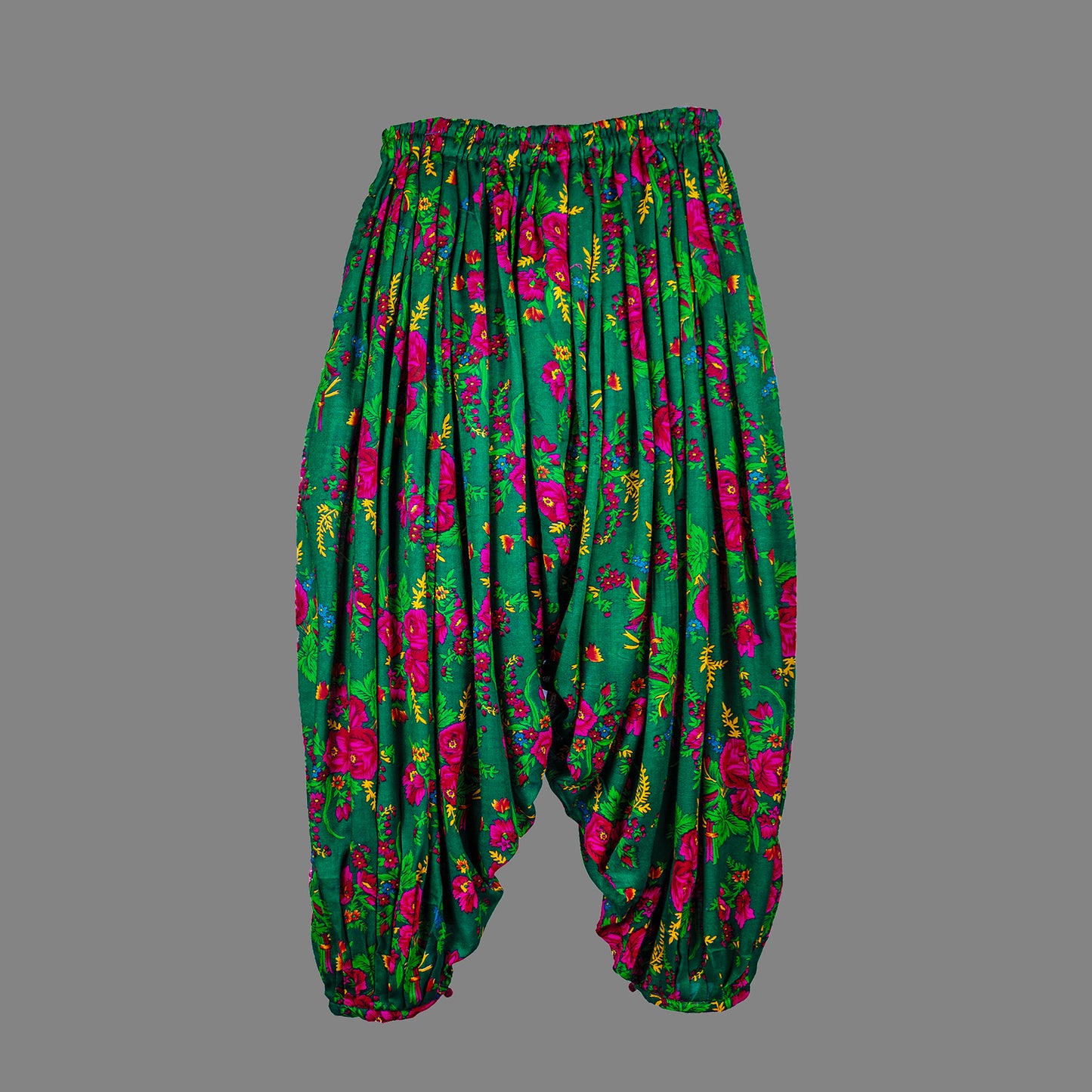 BASTI -OI- OUTSIDE INN COLLECTION